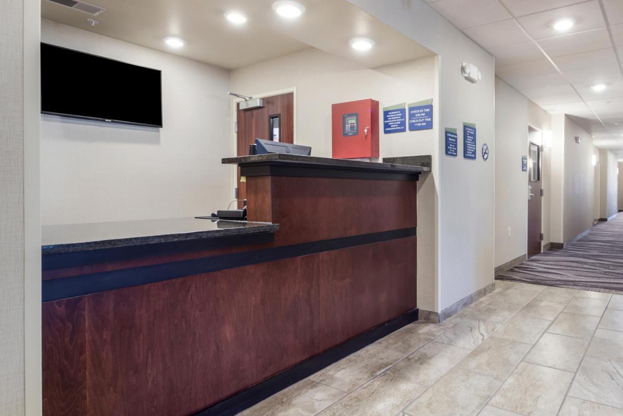 Cobblestone Inn & Suites-Fremont Zewnętrze zdjęcie